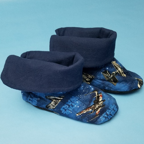Fantastic handmade *Boys* Star Wars slippers - Picture 2 of 6